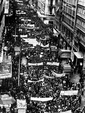 Revolta de estudantes na Grécia - 1974