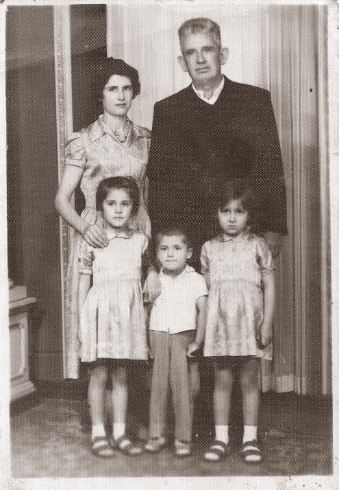 Pai da Dona Stavroula e filhos