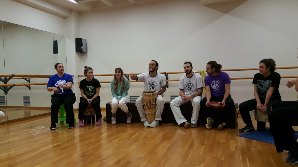 Aula de Capoeira na Grécia 